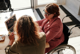 Becas para alumnos universitarios con discapacidad 2025