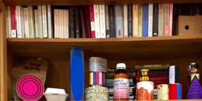 Un libro al que pedirle cosas queer